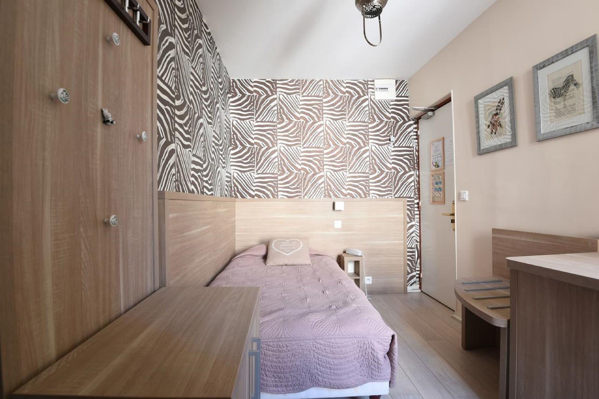 Hotel Amelie 2*