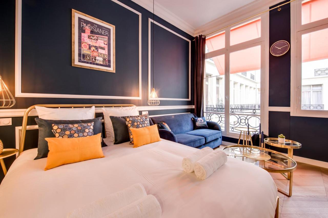 The Blue Elysee Apartment