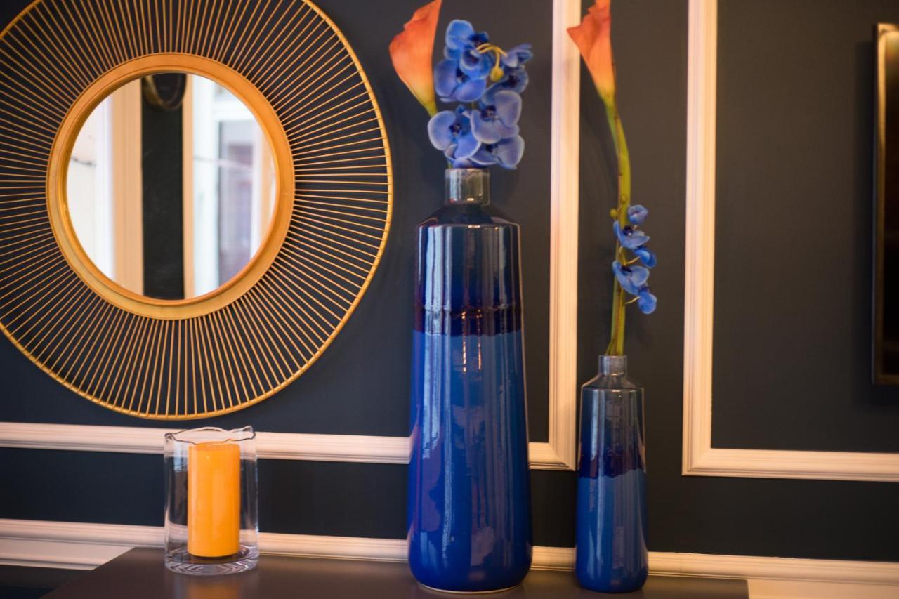 The Blue Elysee Apartment Paris