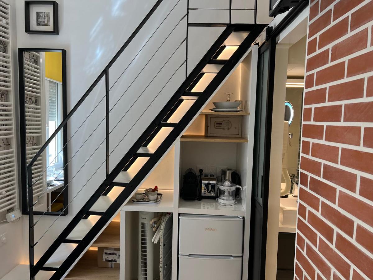 Apartment Clery Paris