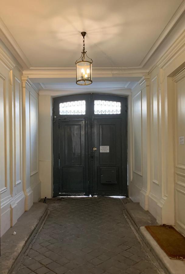 - Champs Elysees - Arc De Triomphe Apartment