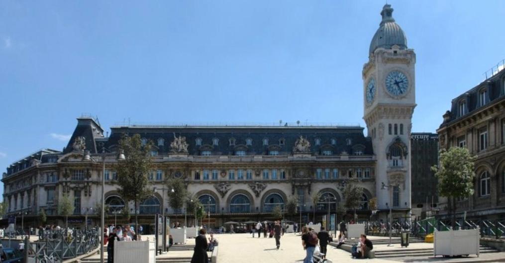 Apartamento Studio Neuf Entierement Equipe Et Bien Situe. Paris