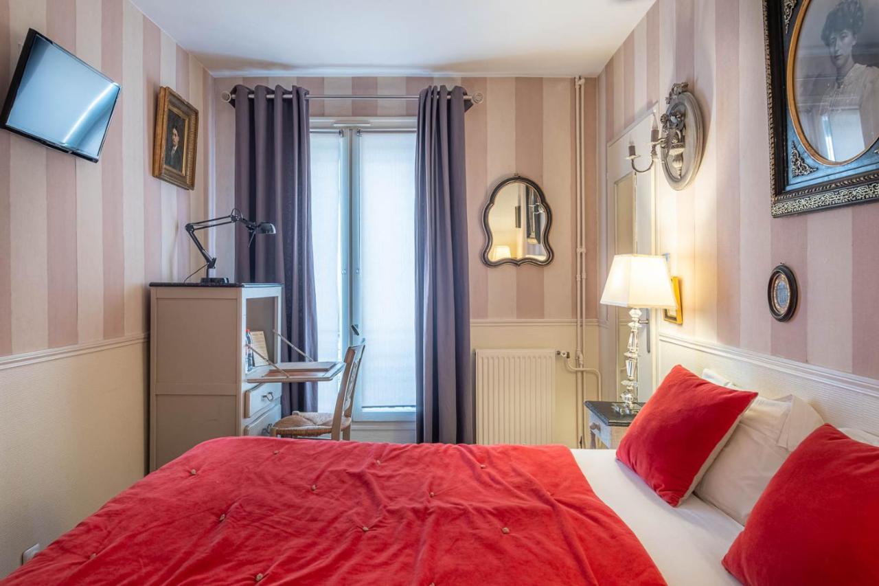 Hotel De L'avre 3*