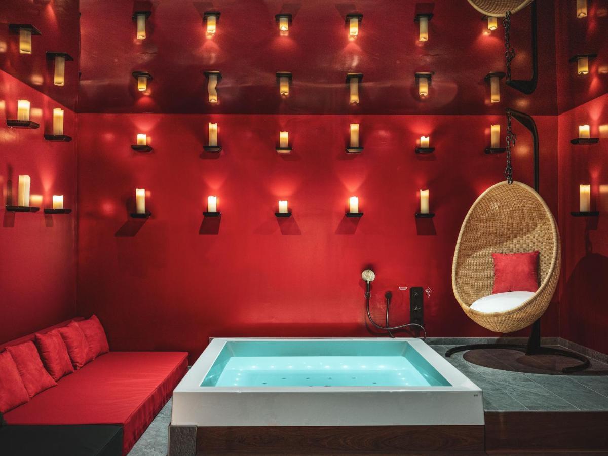 Chouchou Hotel 4*