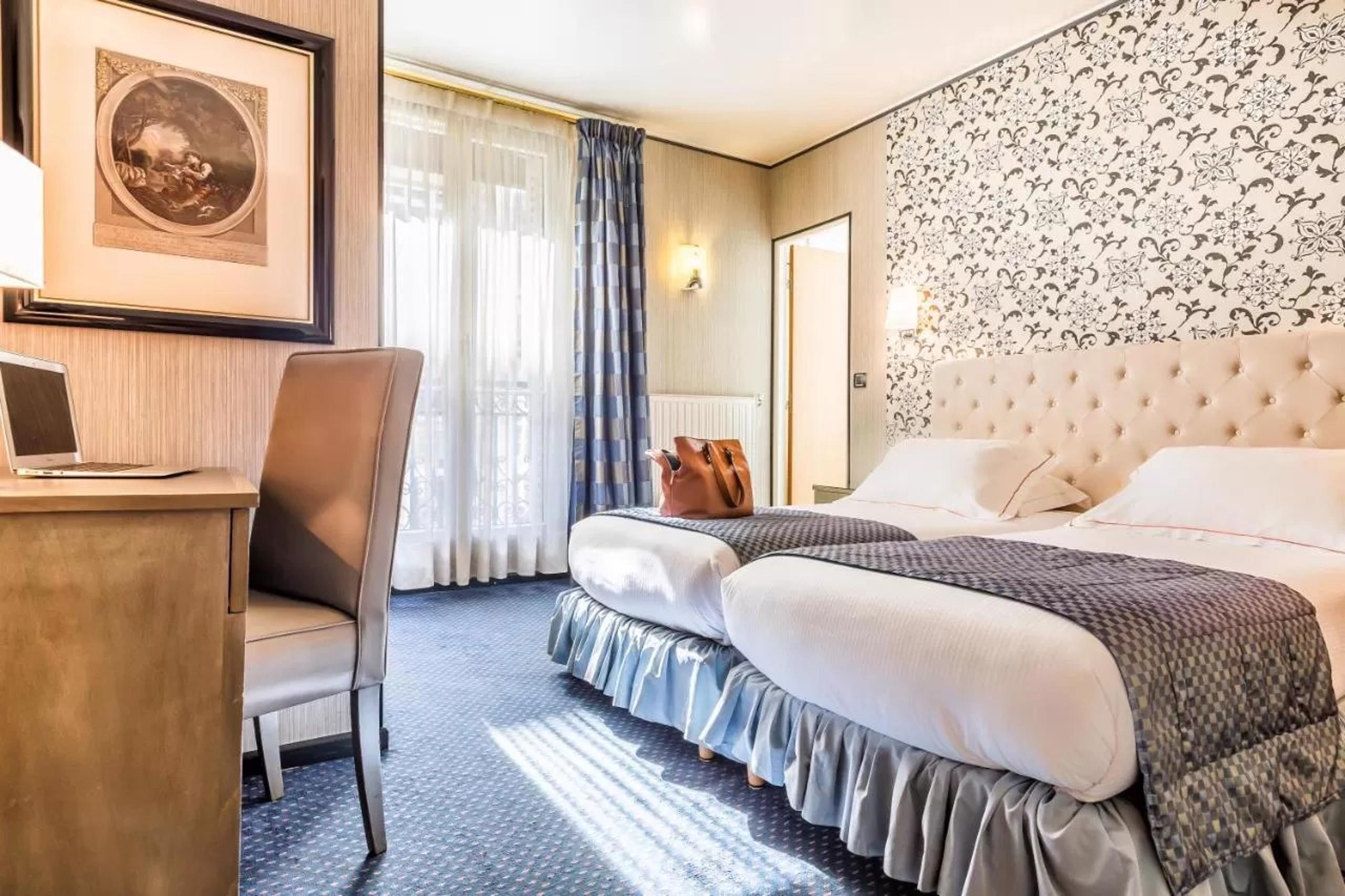 Regence Hotel Paris