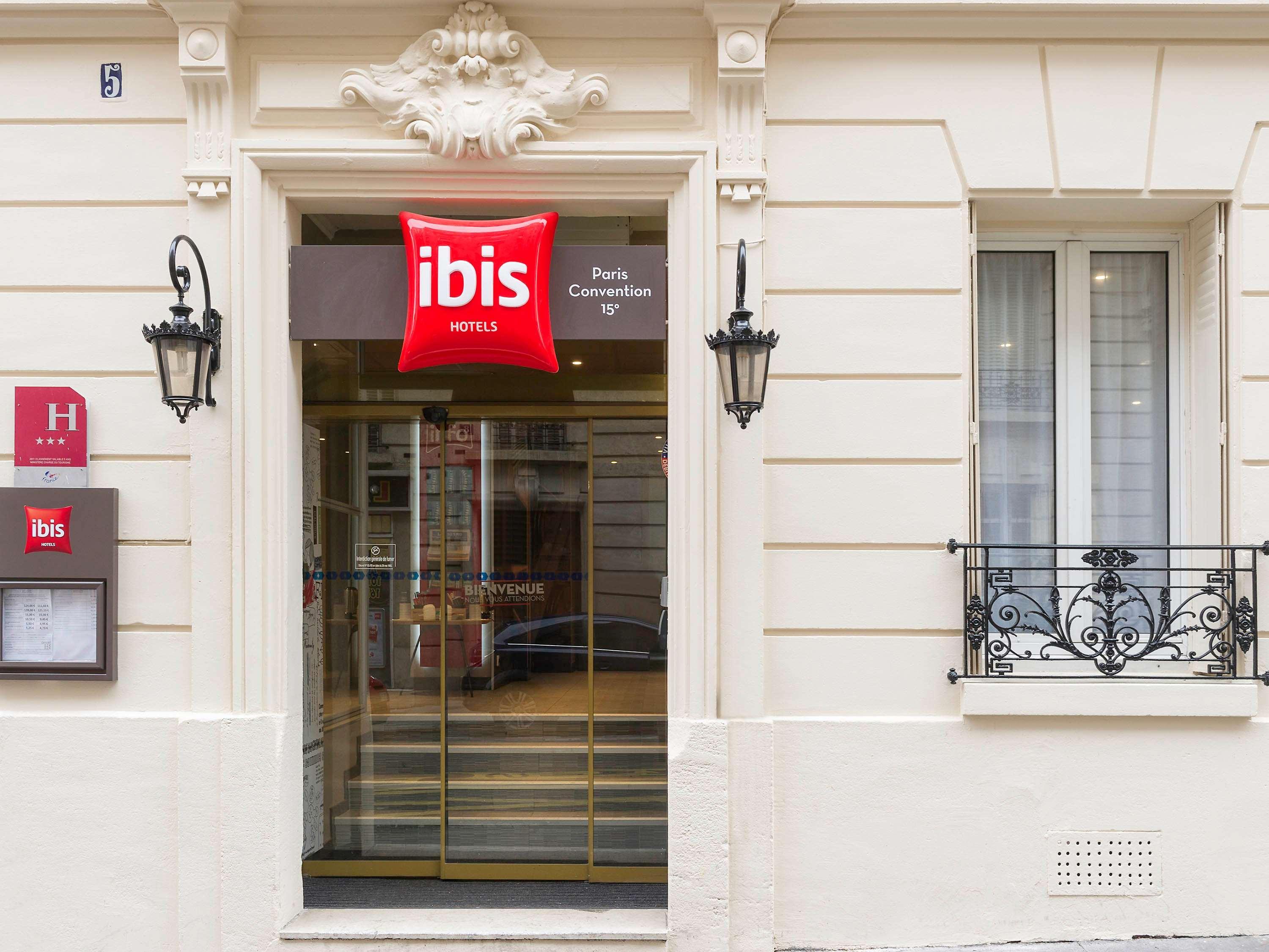 Ibis Vaugirard Porte De Versailles Paris