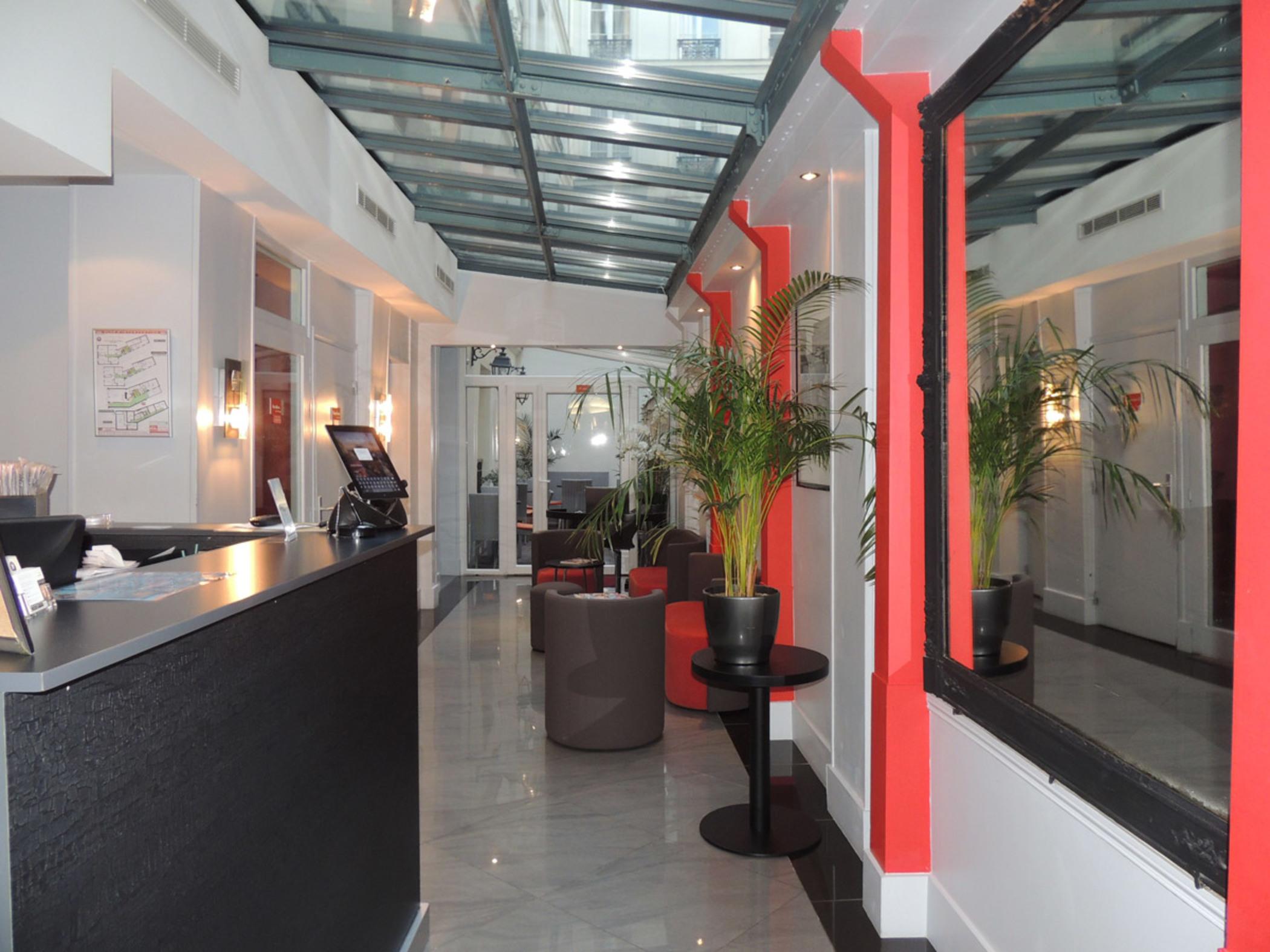 Eden Opera Hotel