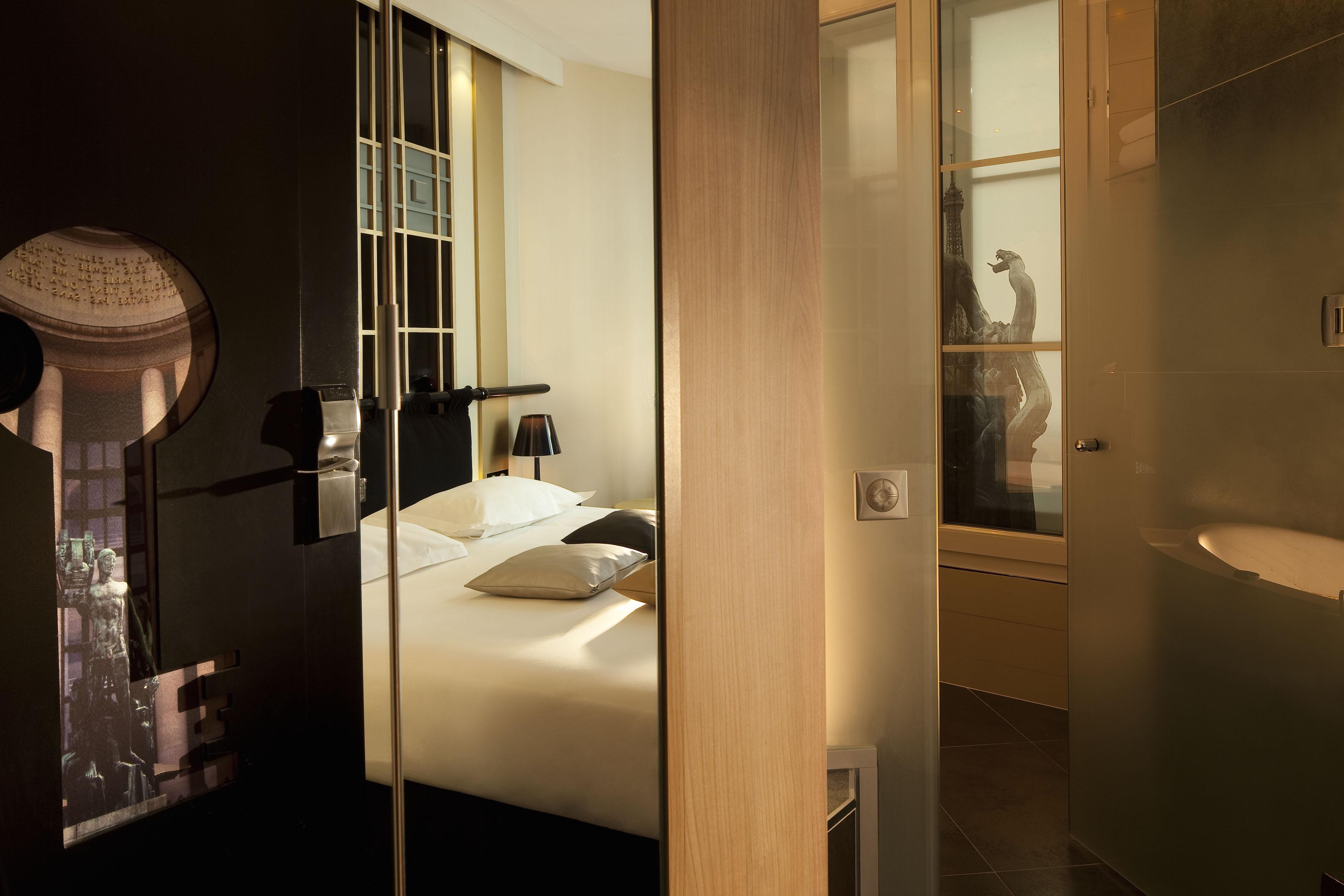 Secret De - & (adults Only) 4*