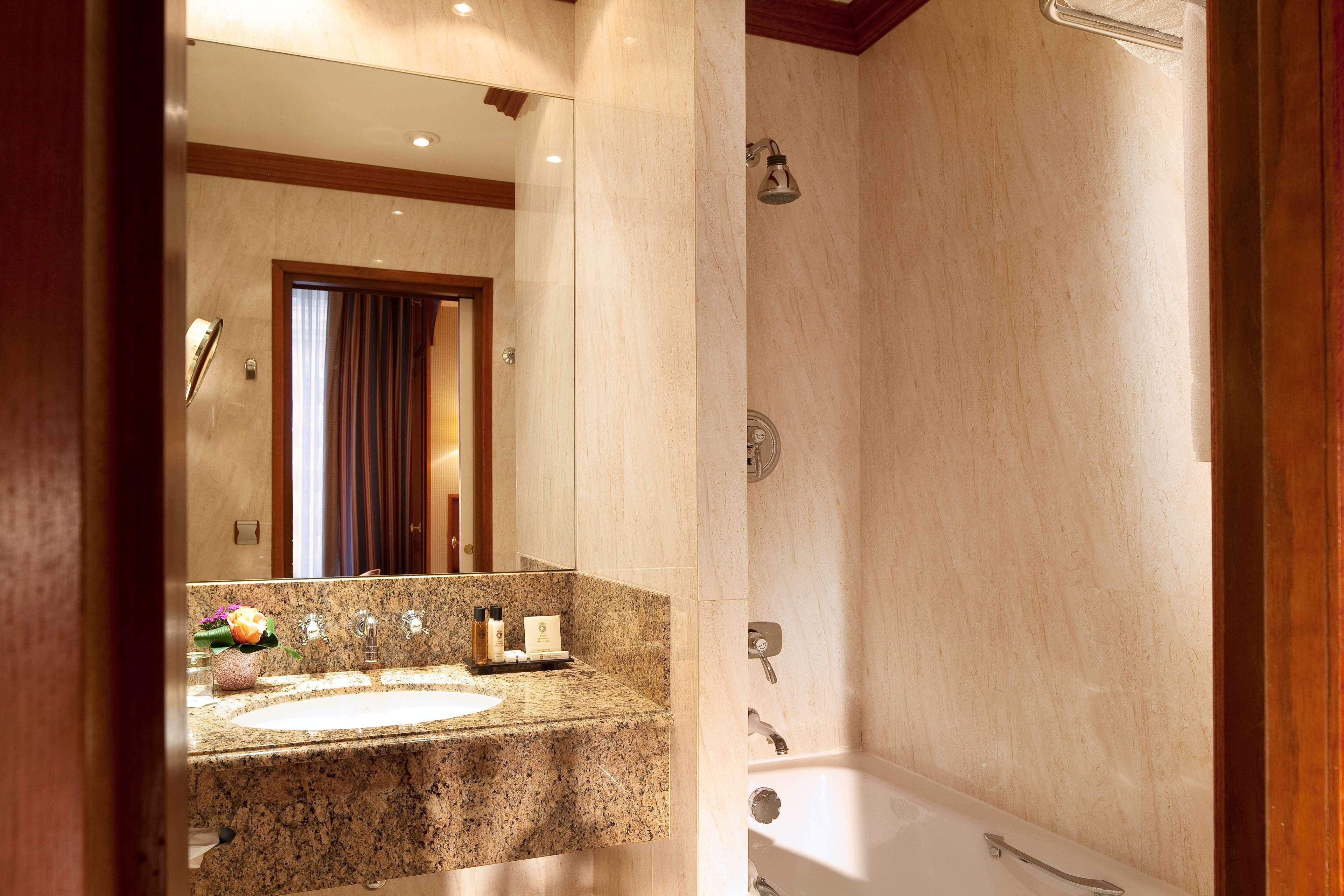 Horset Opera, Best Western Premier Collection Paris