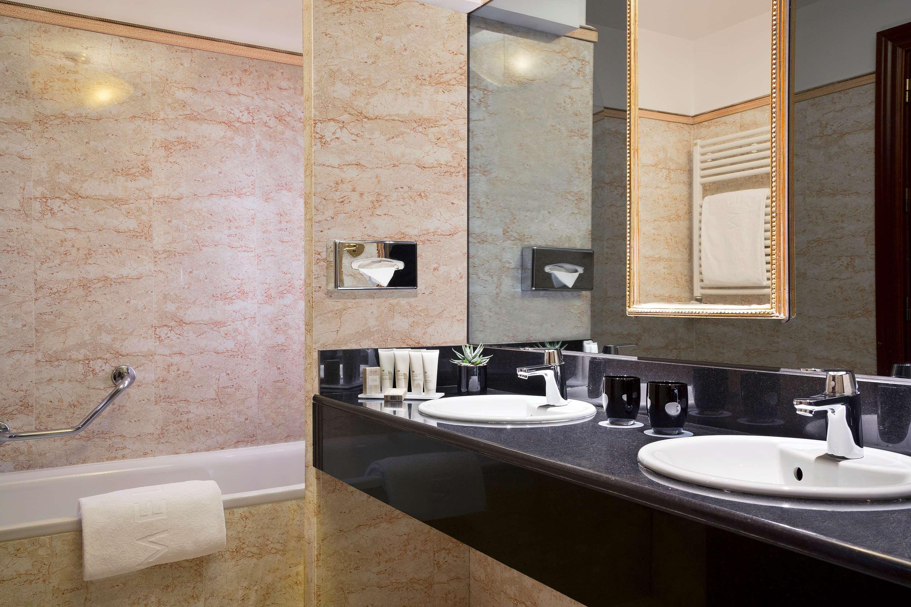 Hotel Melia Champs Elysees Paris