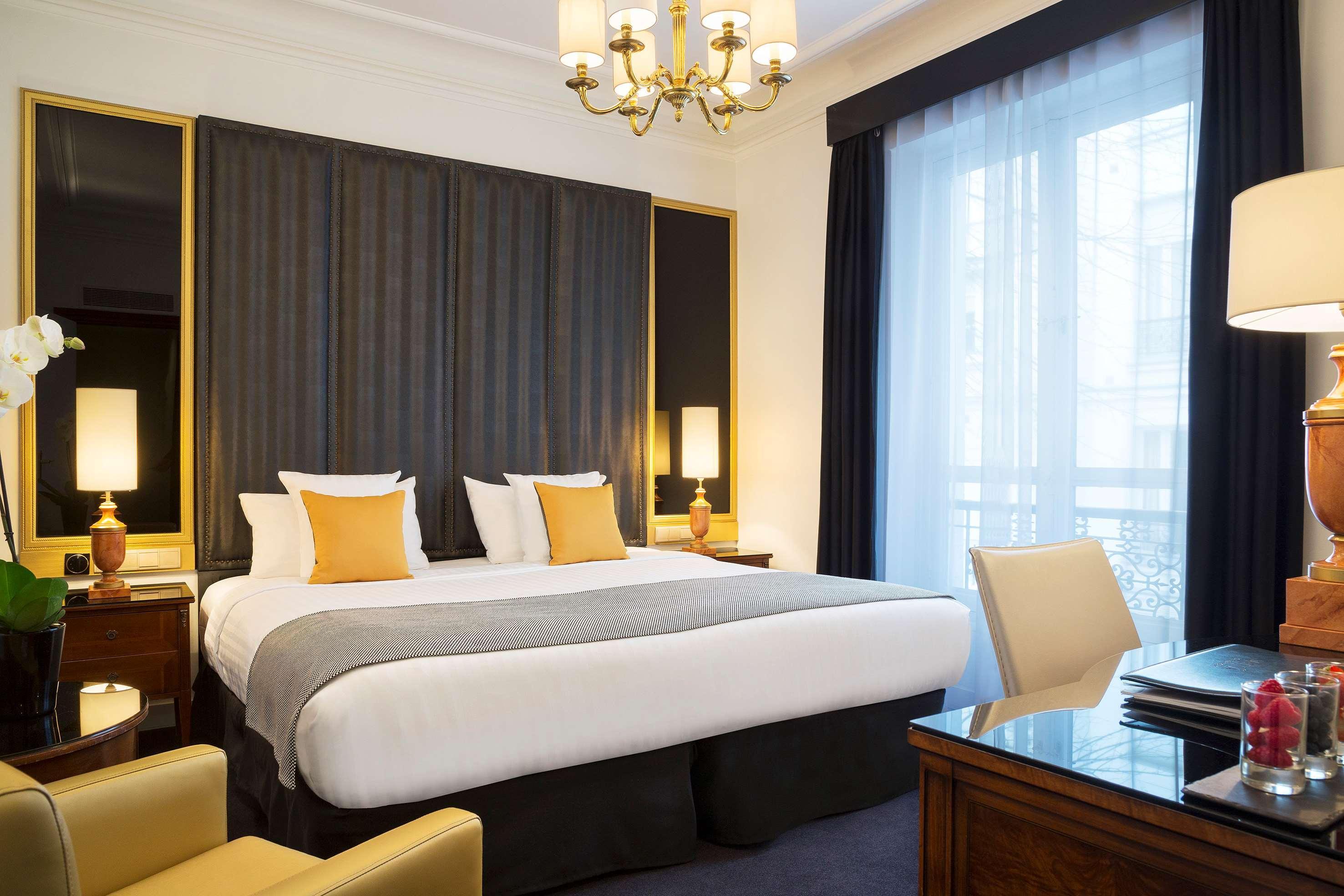 Melia Champs Elysees 4*