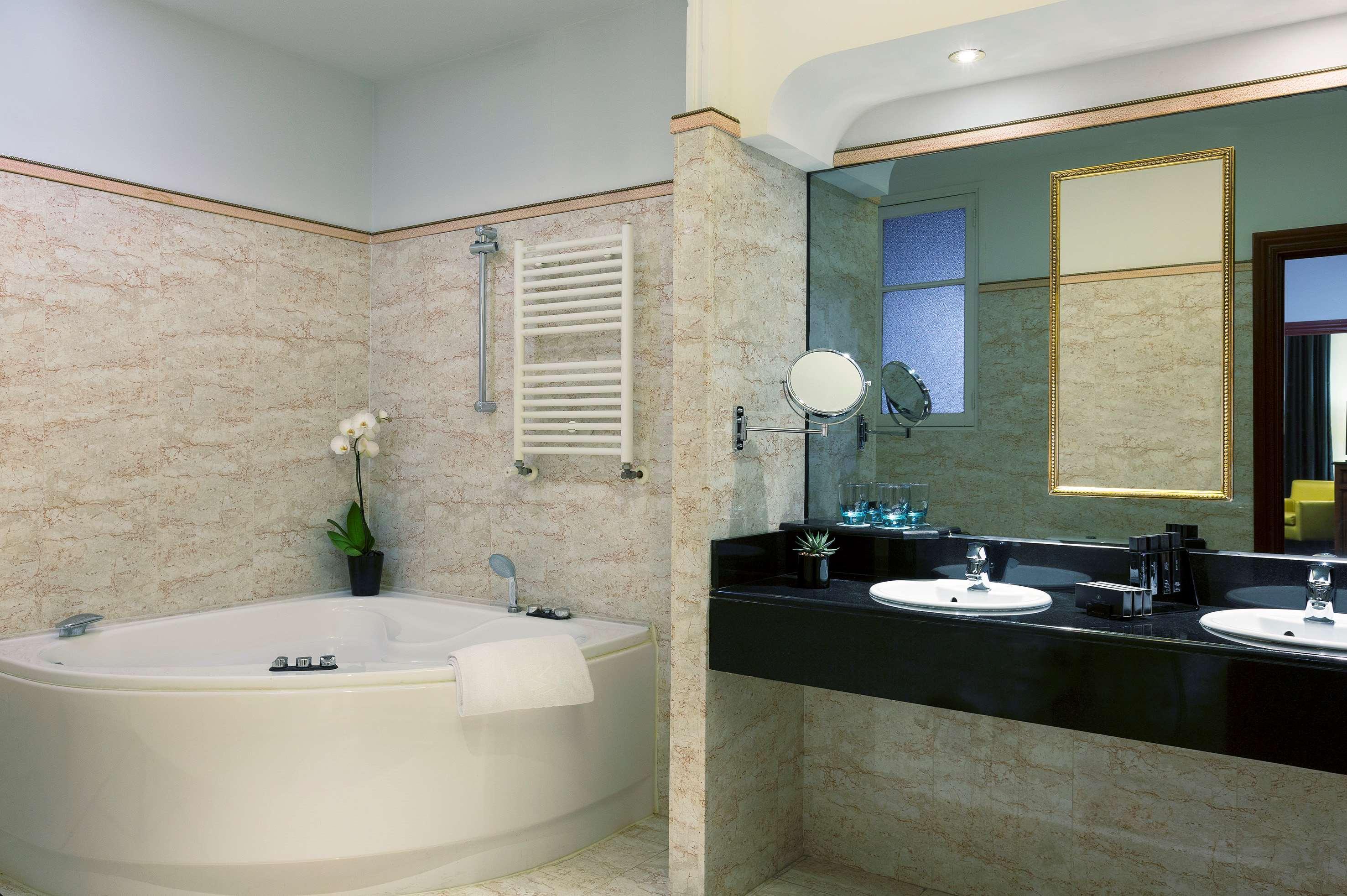 Melia Champs Elysees 4* Paris