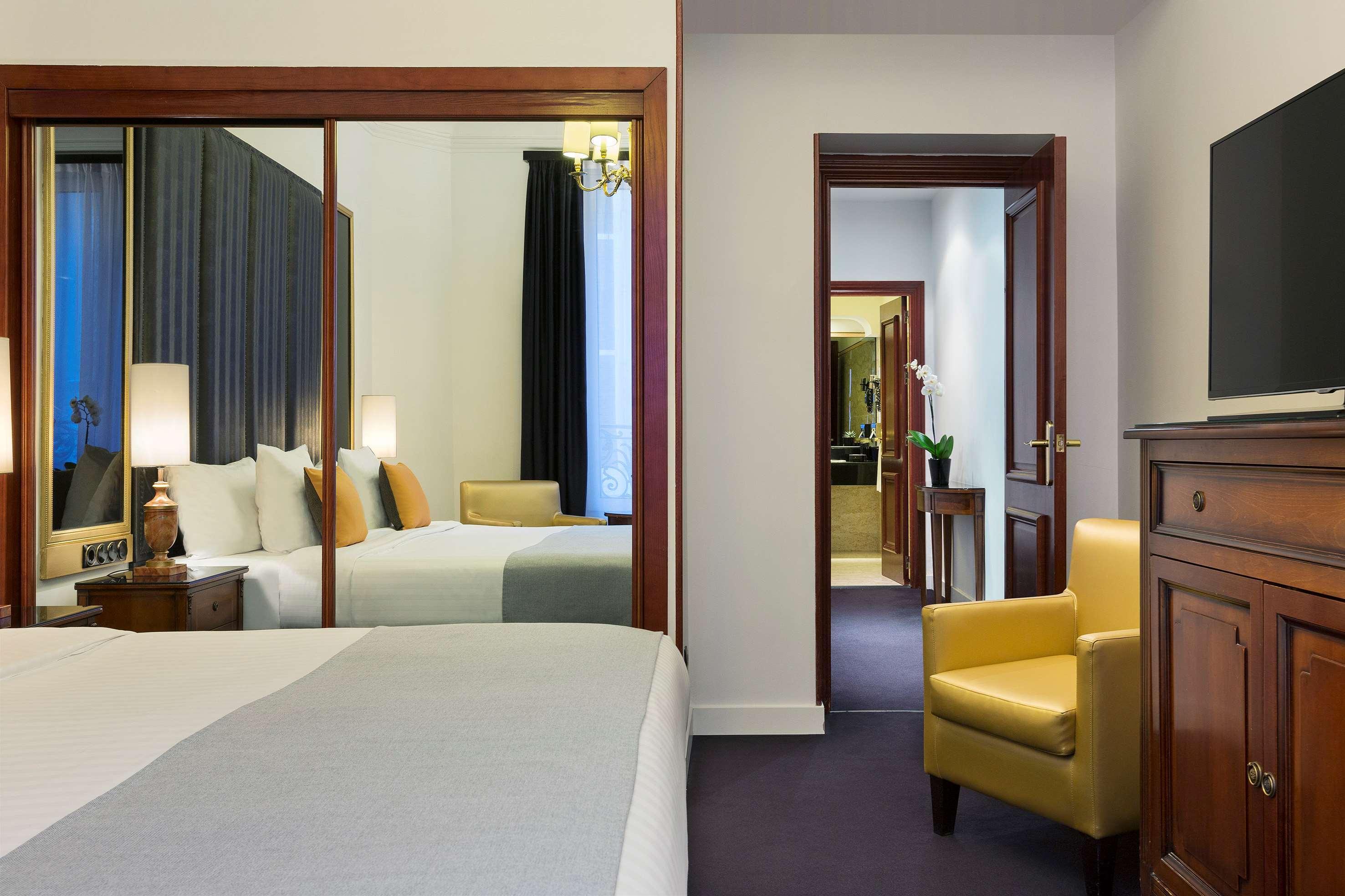 Melia Champs Elysees 4*