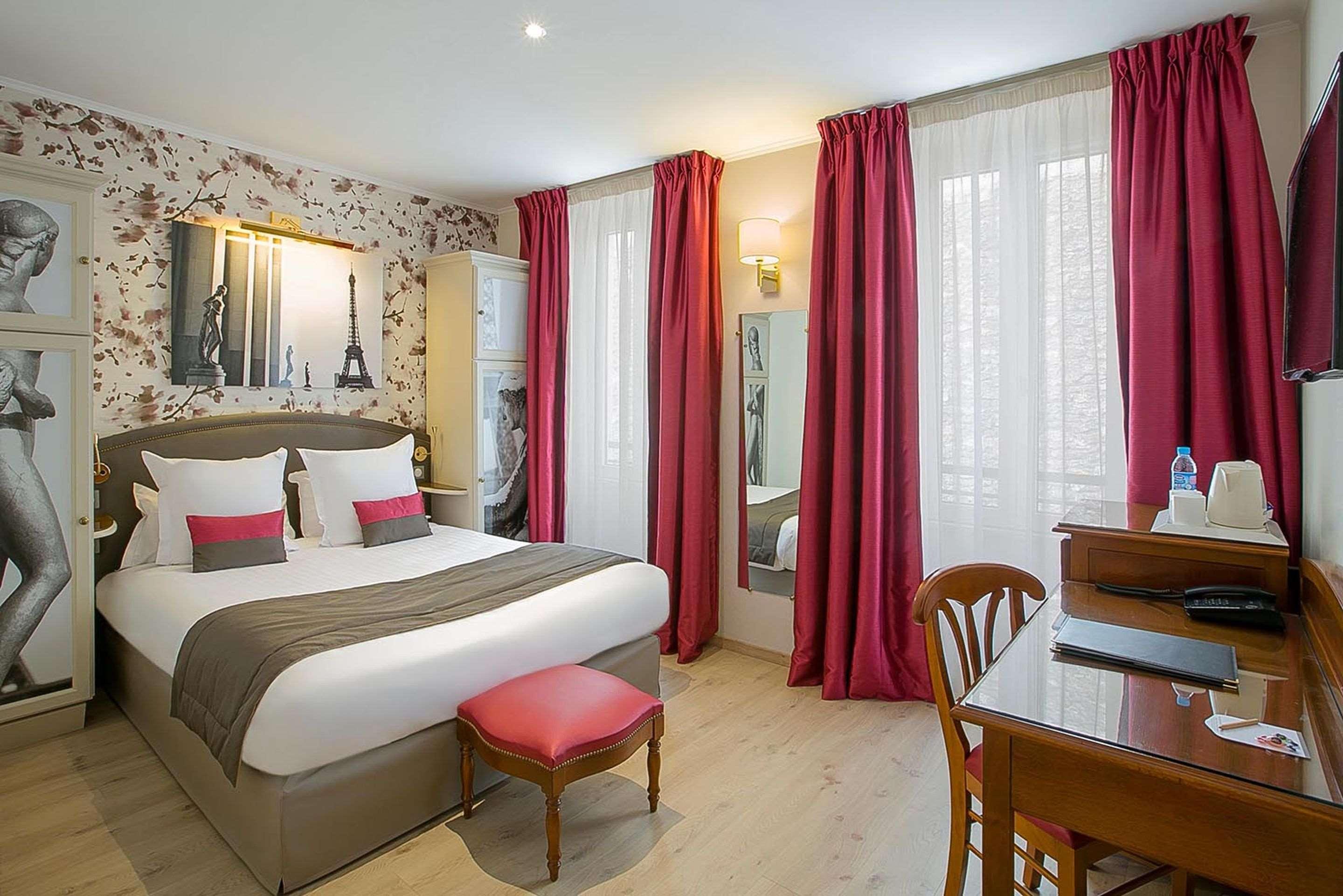 Best Western Au Trocadero Hotel 3*