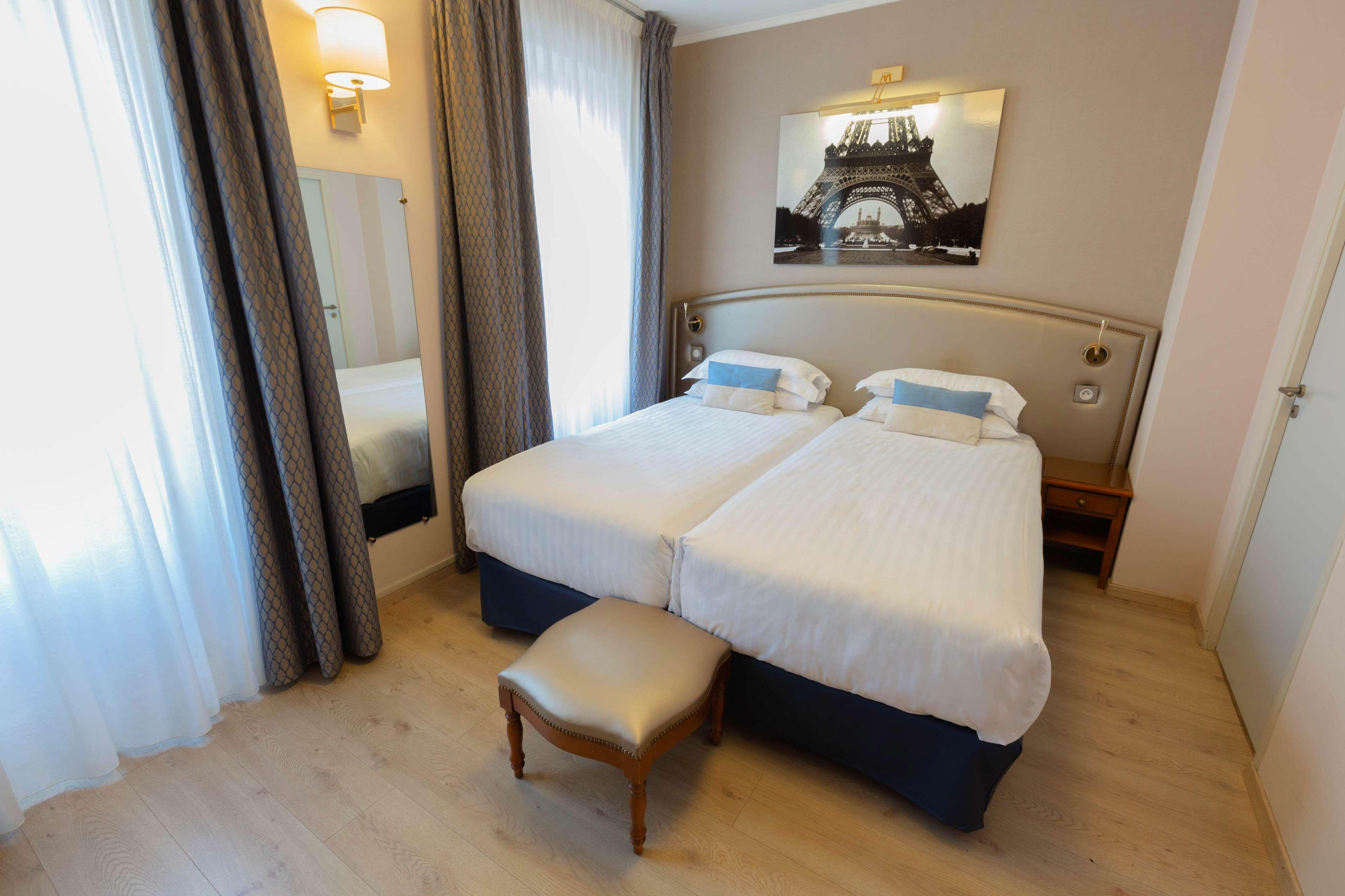 Best Western Au Trocadero 3*