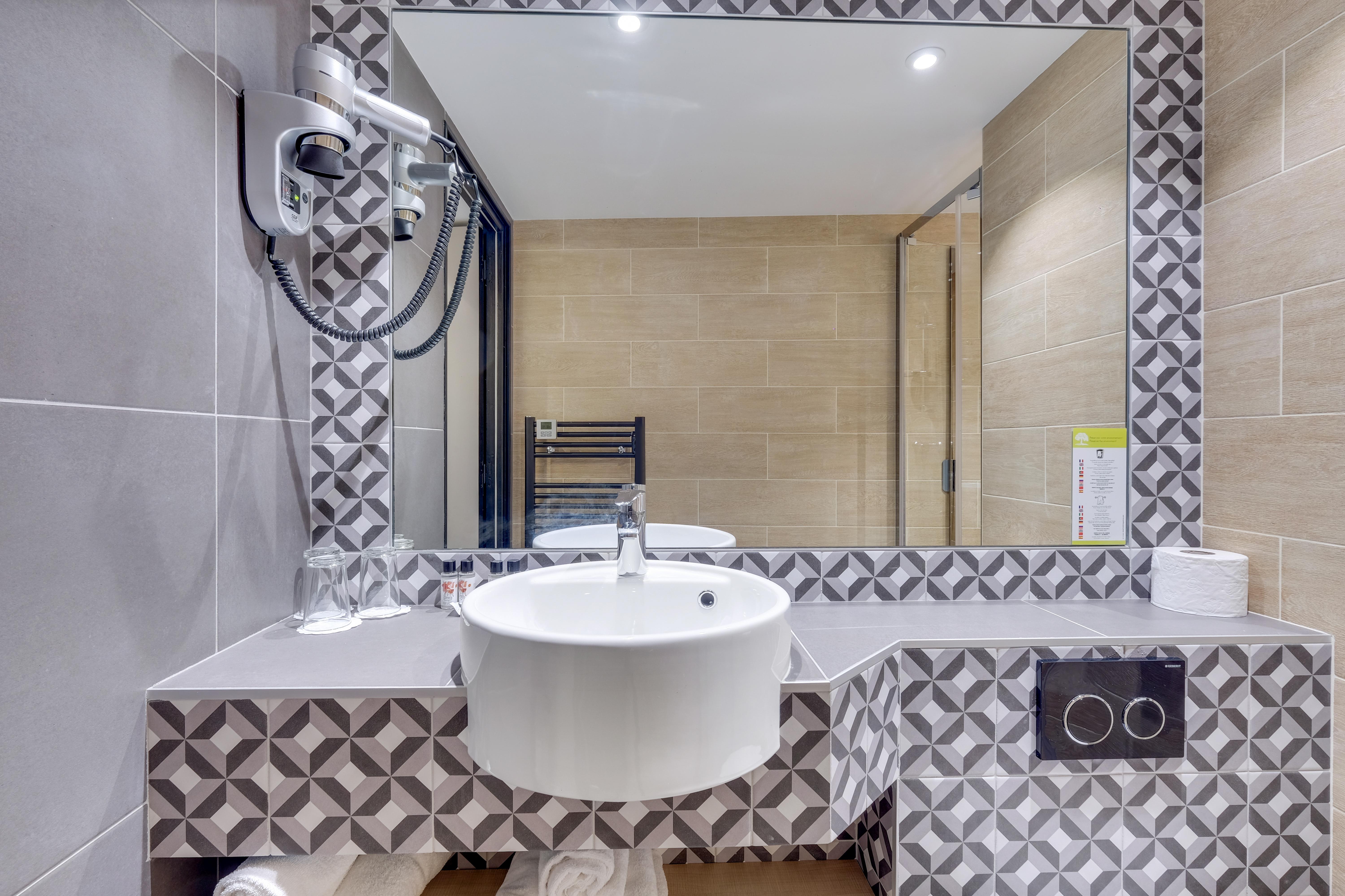 Lucien & Marinette Hotel 3*
