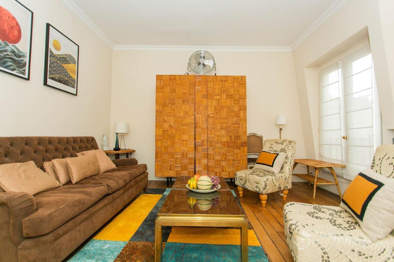 Apartment Pont Neuf - St Germain