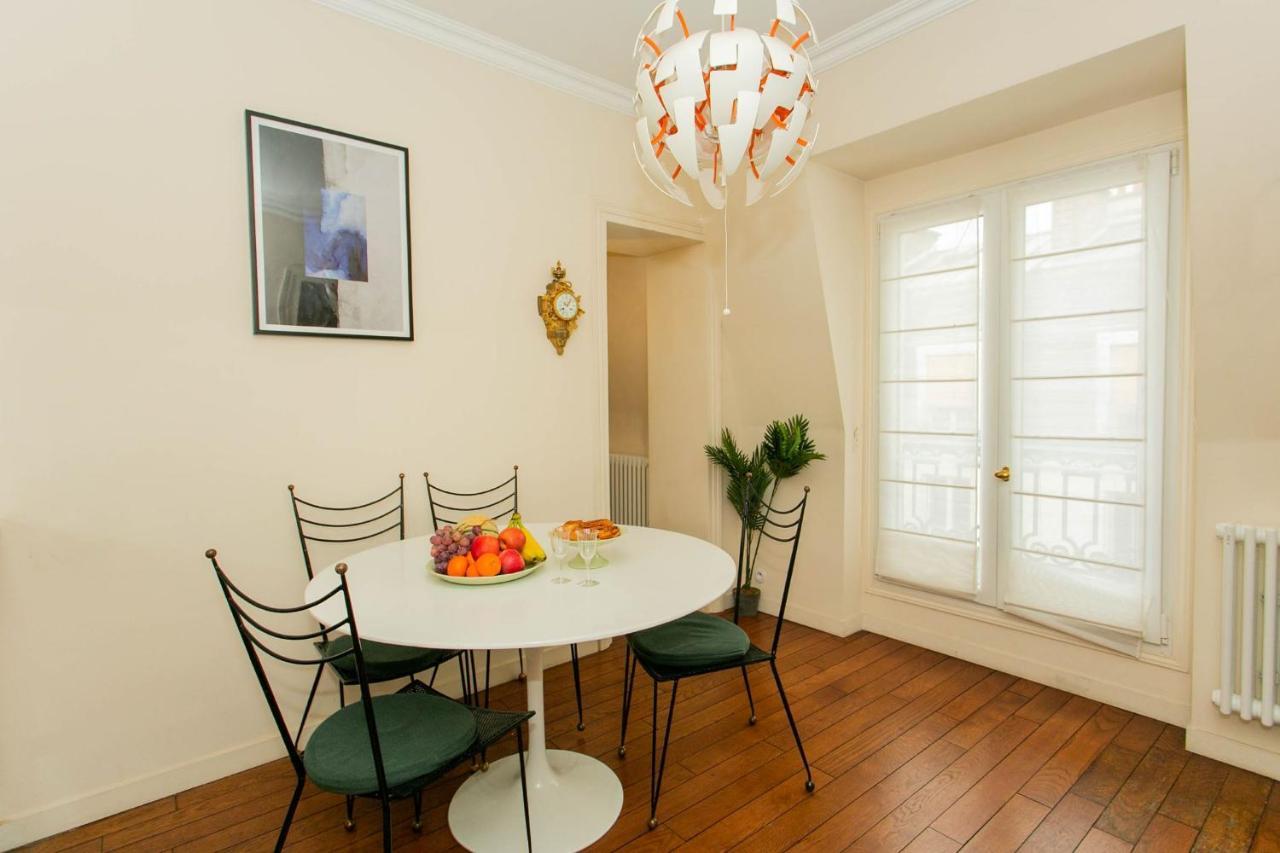 Pont Neuf - St Germain Apartment Paris