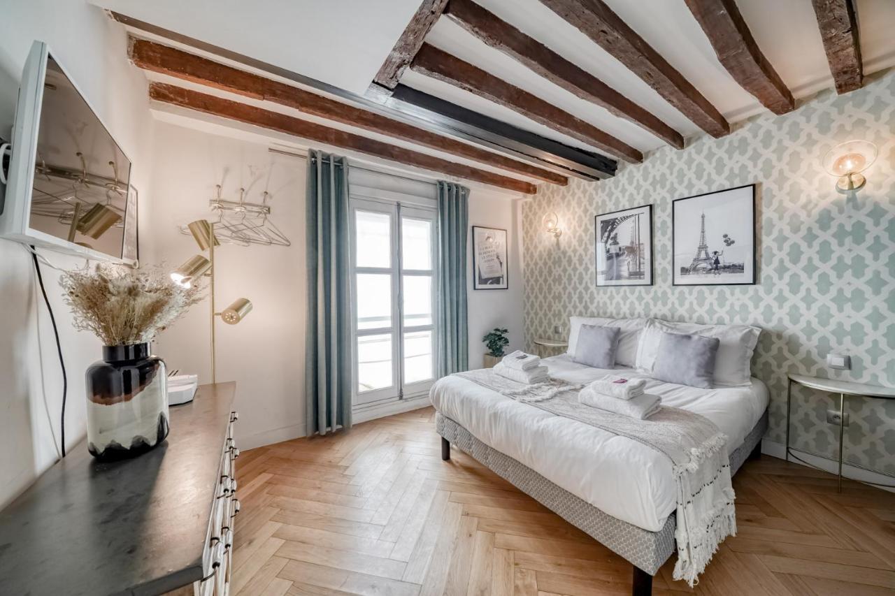 Apartamento Ultra Historical Parisian Flat - Louvre Paris