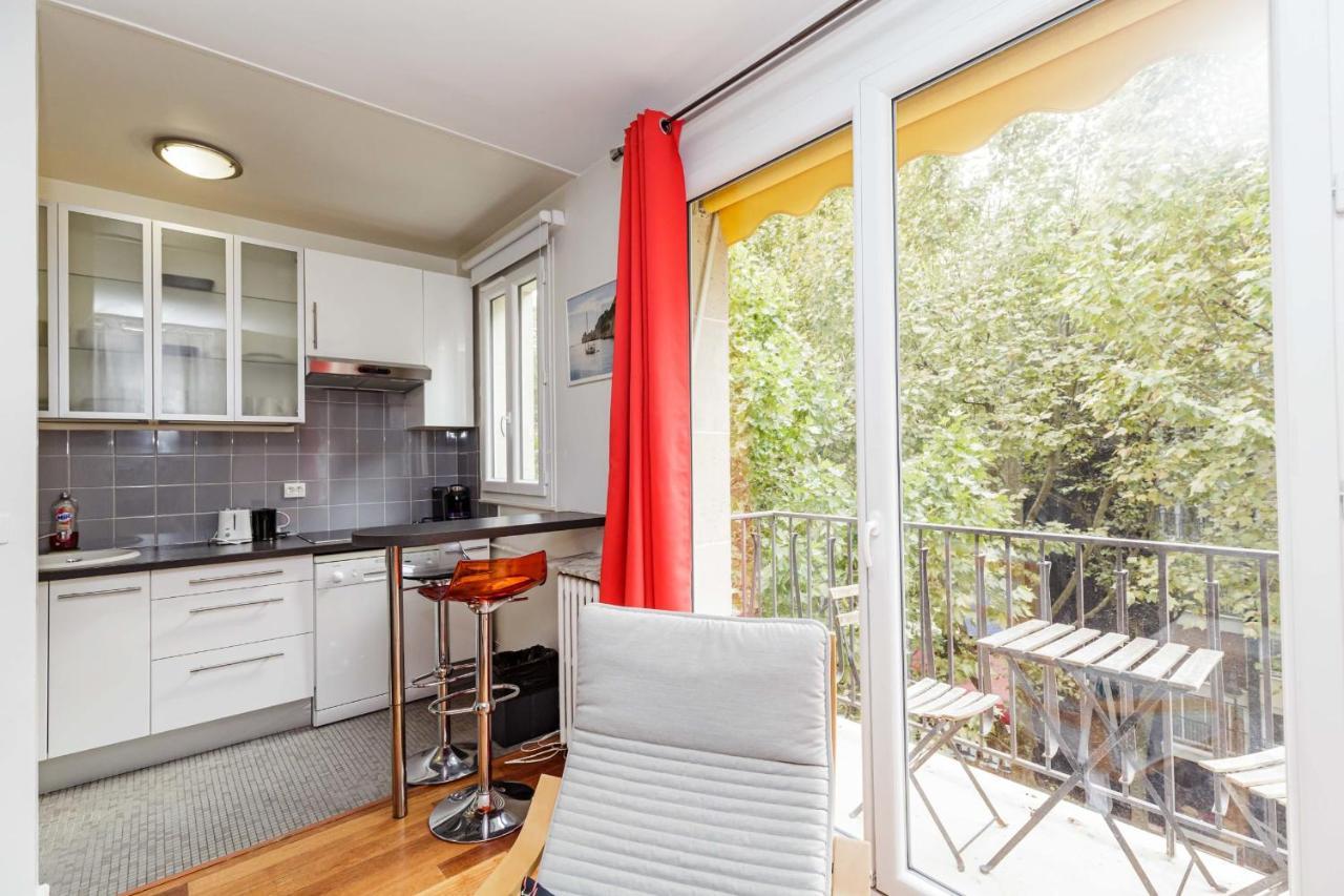 A Cosy Nest With A Balcony Near The Seine Apartamento Paris