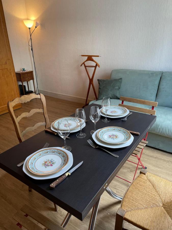 Cosy & Charming Studio, Typically Parisian * Paris