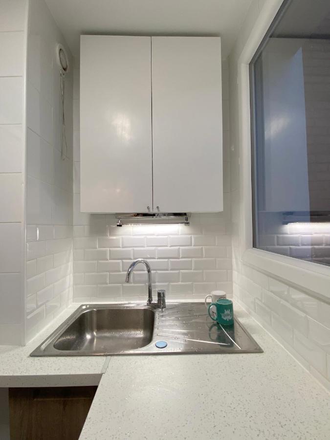 Paris: Agreable Chambre D'un Grand Artiste Appartement Paris