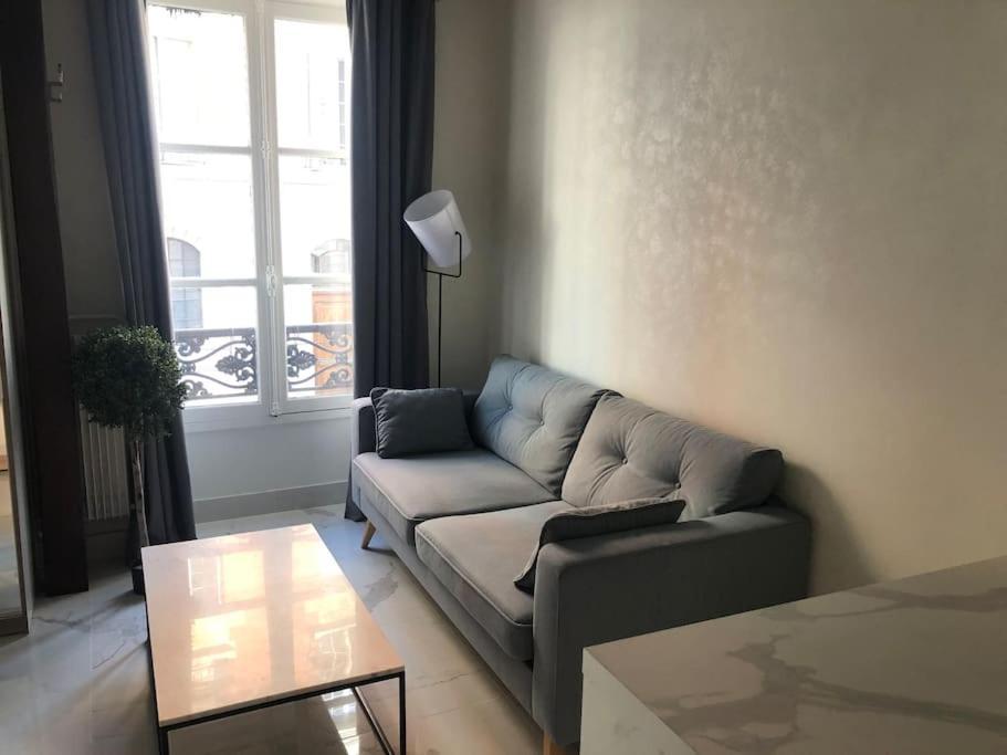 Studio Place Des Vosges * Paris