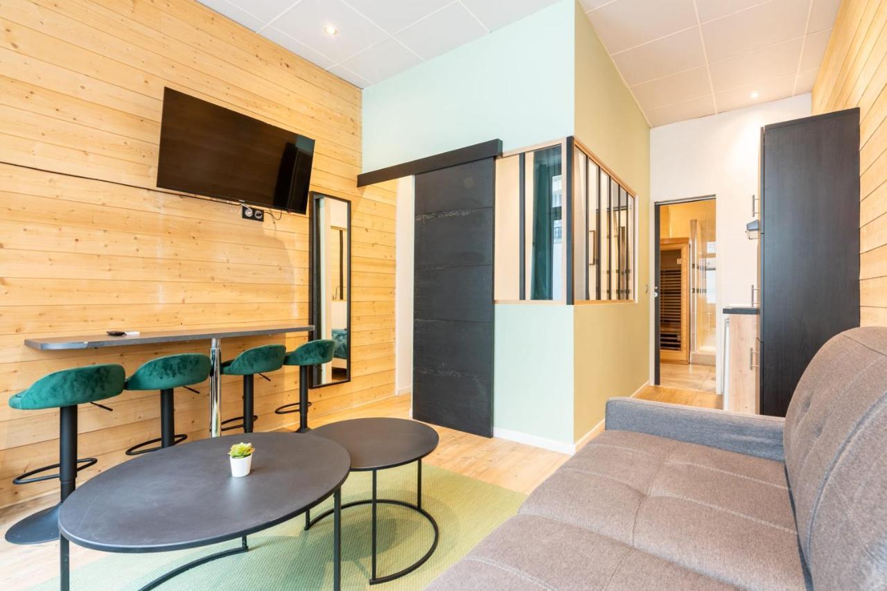 Center With Sauna Apartment