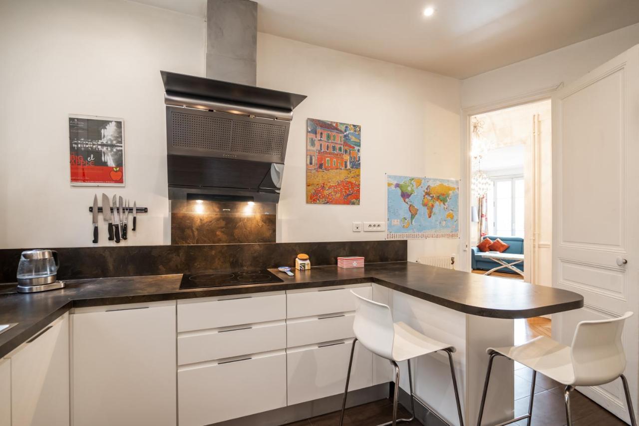Veeve - Vivid, Vivace Apartment *