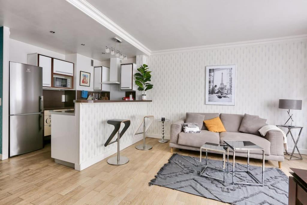 Appartement Beautiful Bright Parisian Near Bercy