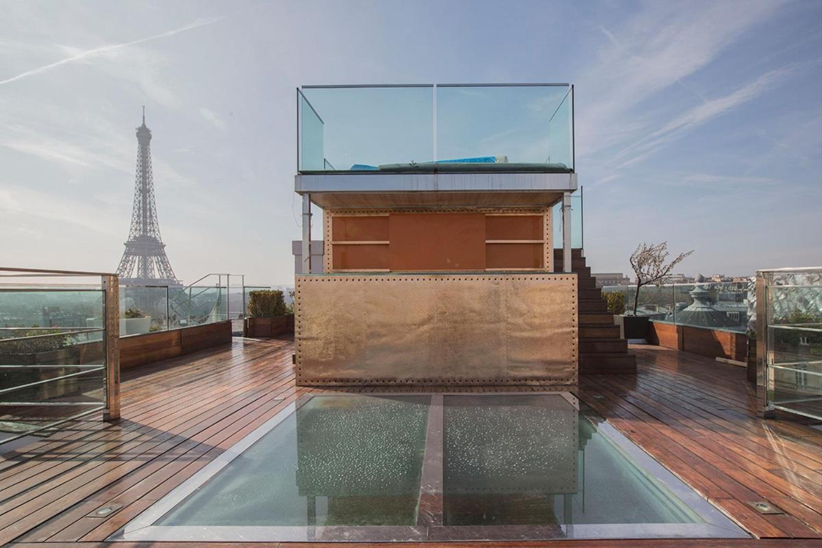 Luxury Eiffel Tower In * Paris