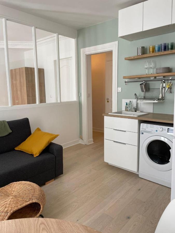 Charming Love Nest Near The Bastille Apartment Paris