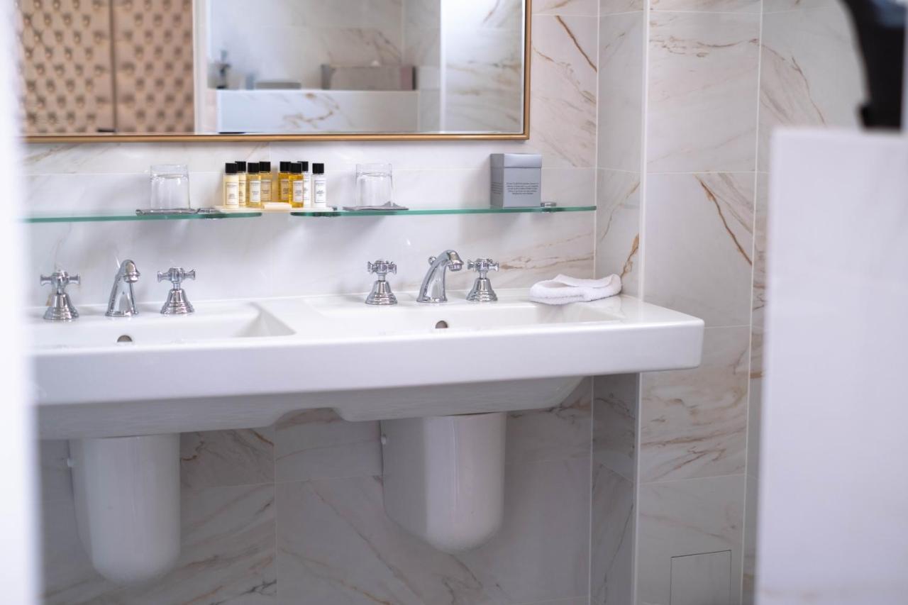 Claridge 4*