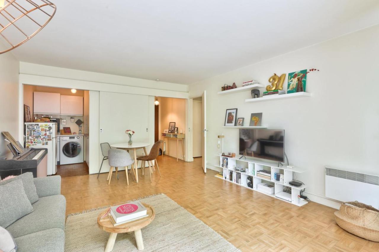 Bright With Balcony For 2 - 18 * Paris