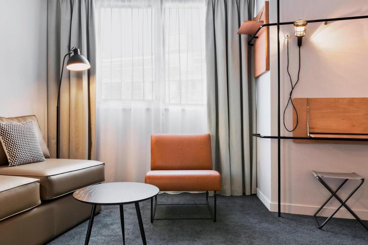 Moxy Bastille Hotel 3*