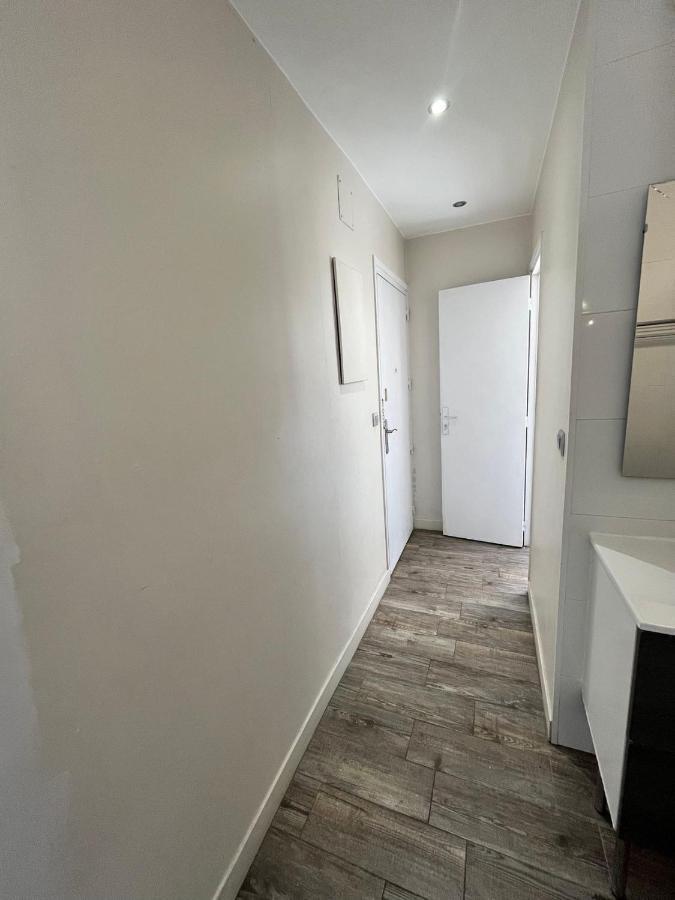 Studio & Tour Eiffel & Champ Mars Apartment Paris