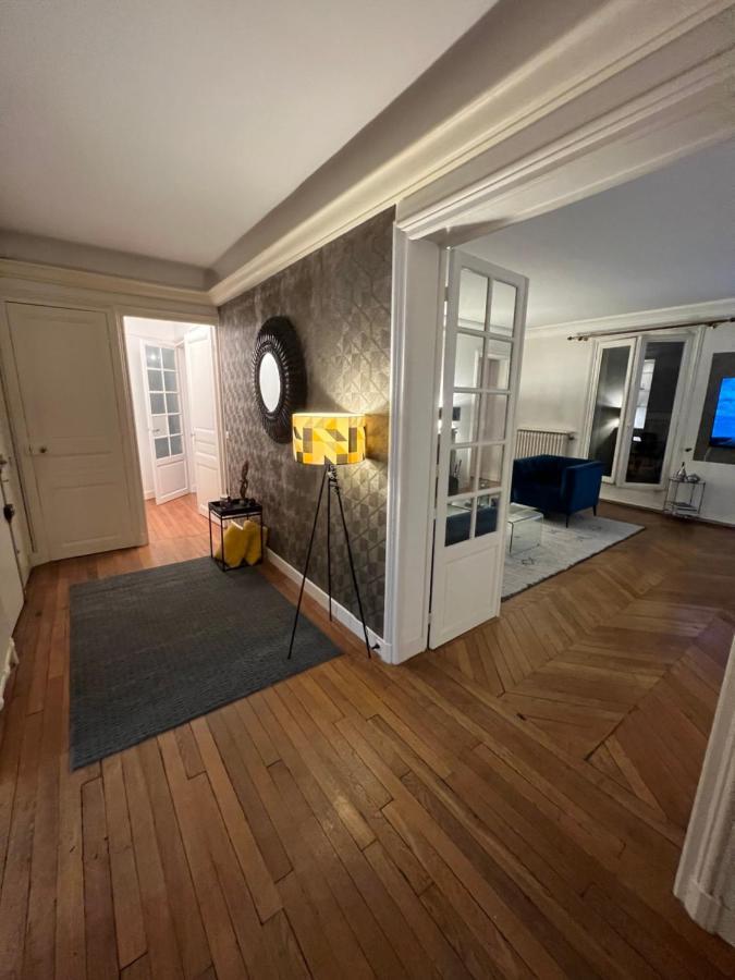 Luxe, Vue Tour Eiffel Ac 5 Ou 6 P * Paris