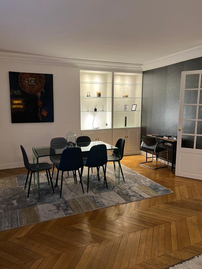 Luxe, Vue Tour Eiffel Ac 5 Ou 6 P *