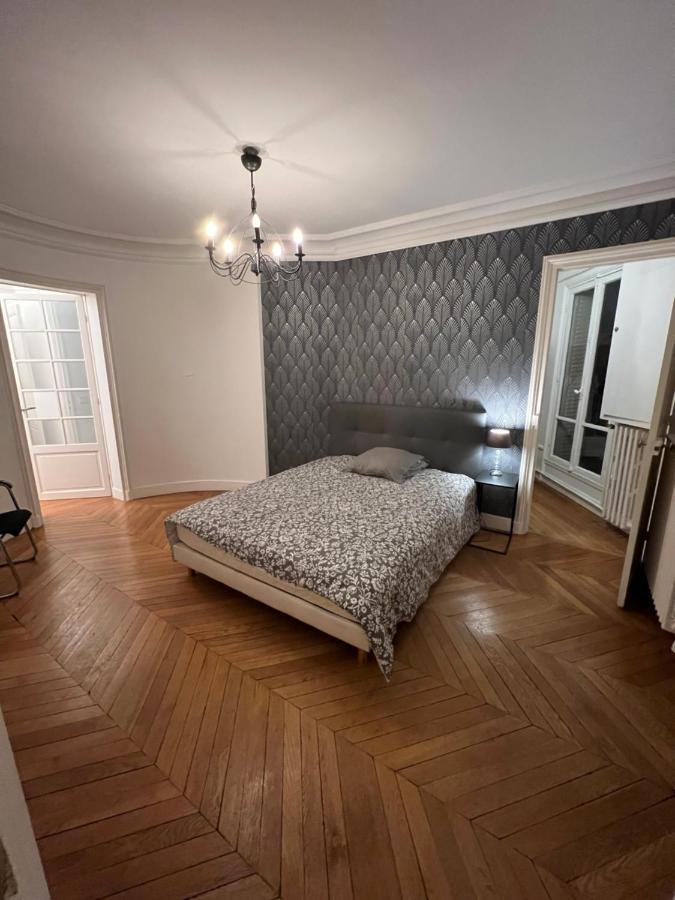 Luxe, Vue Tour Eiffel Ac 5 Ou 6 P