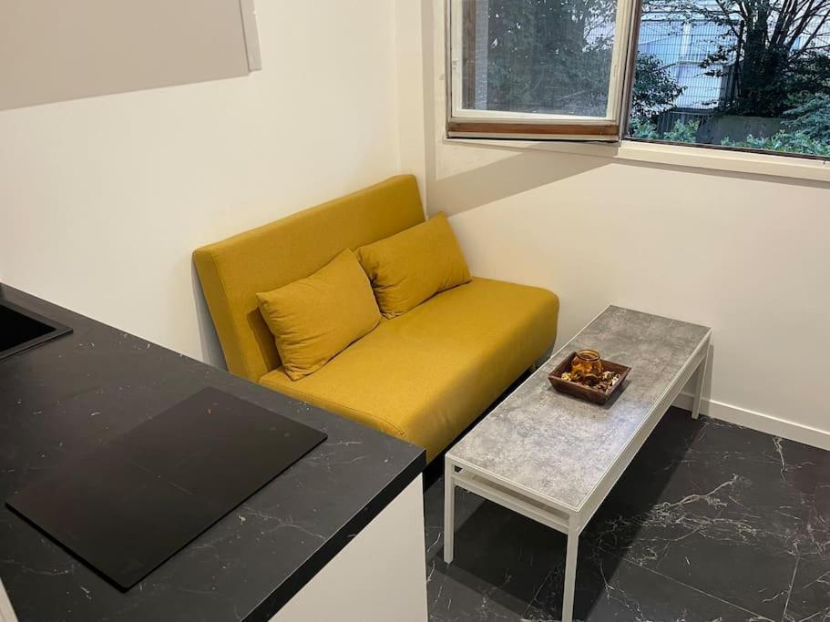 Studette Cosy Entierement Renovee Apartment Paris