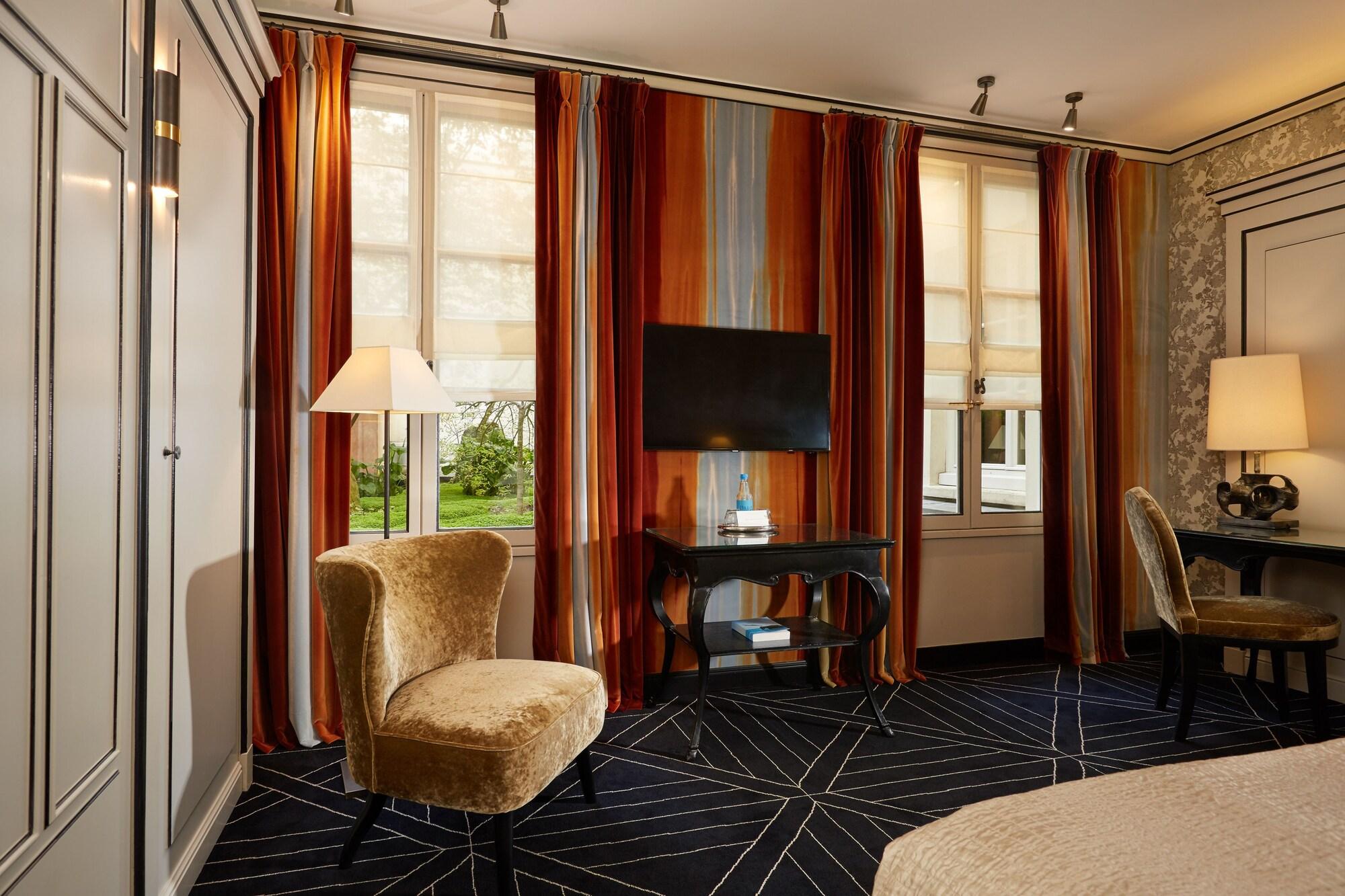 Le Pavillon De La Reine & Spa, Place Des Vosges