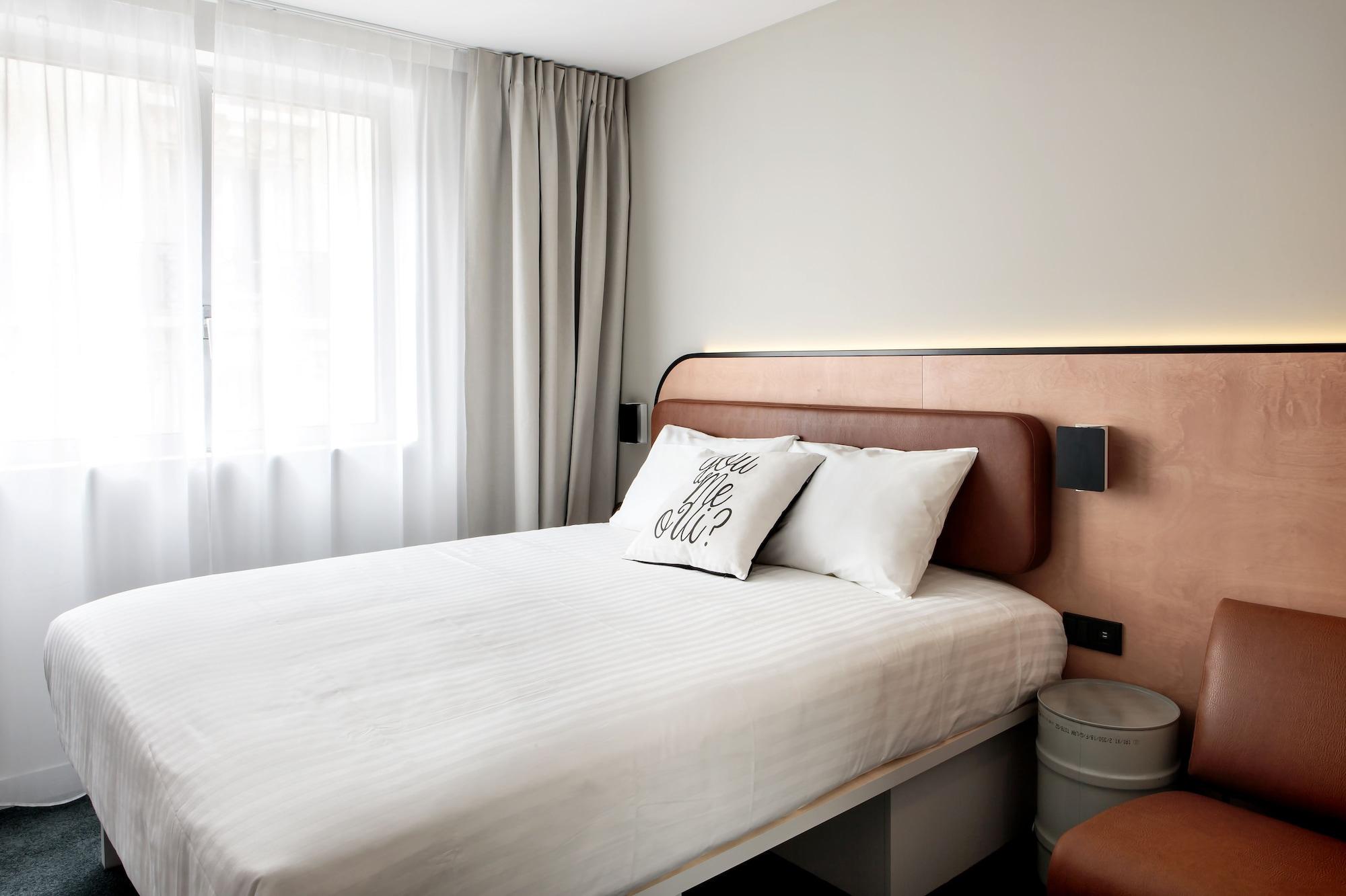 Moxy Bastille 3*