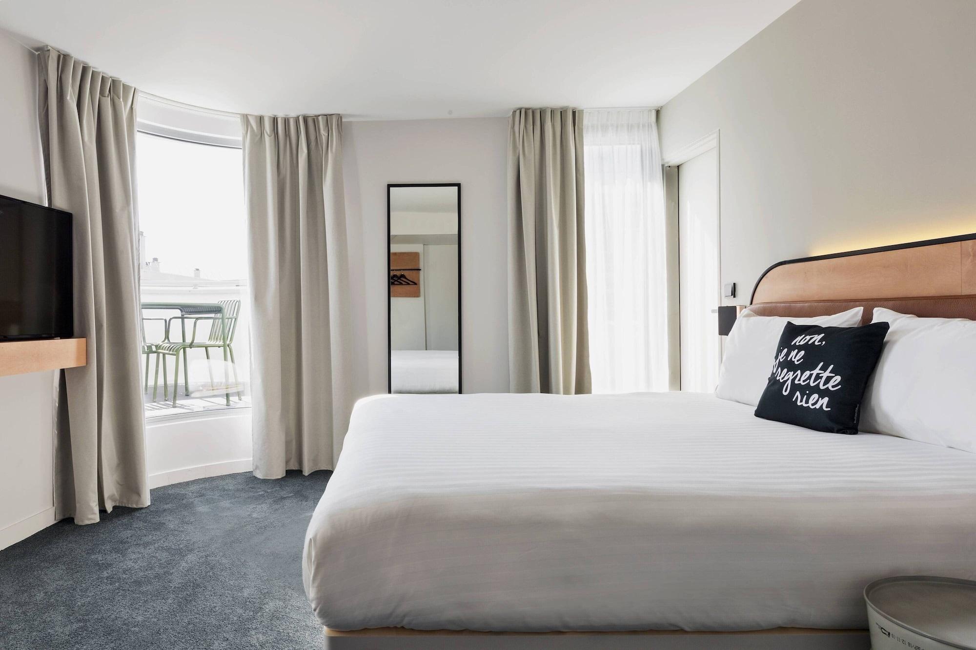 Moxy Bastille Hotel 3*