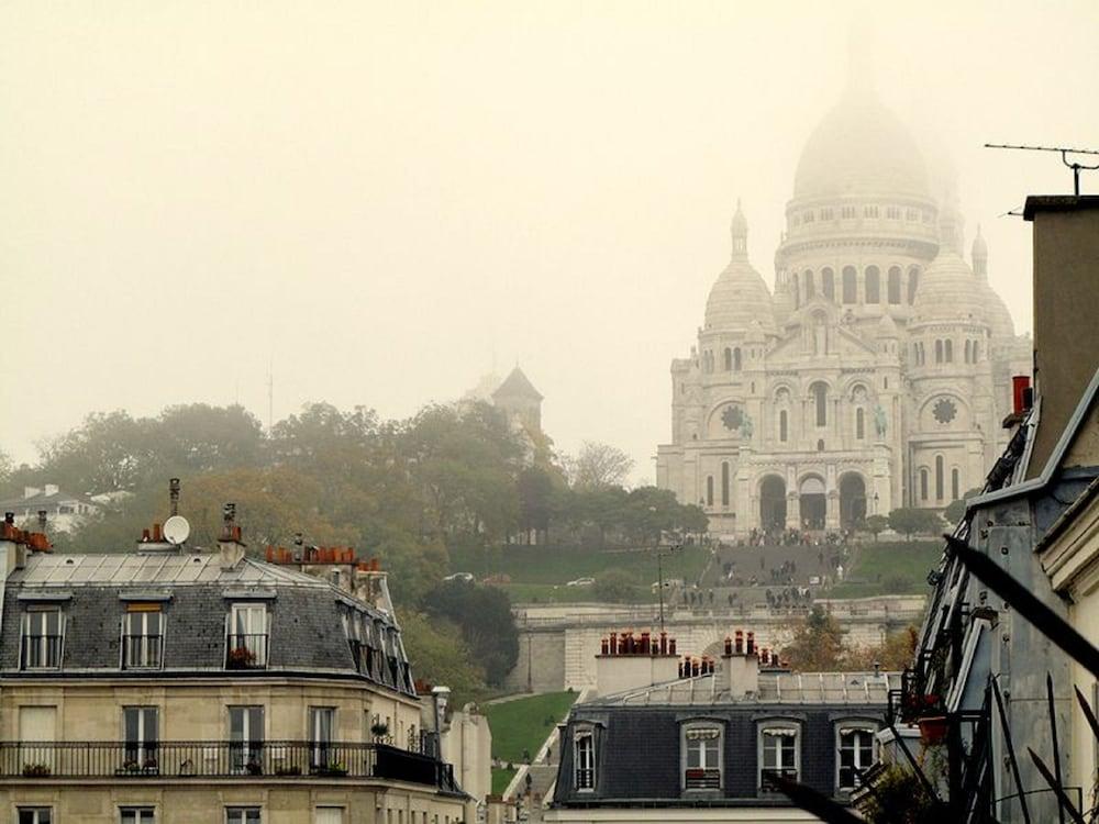 Du Square D'anvers Paris
