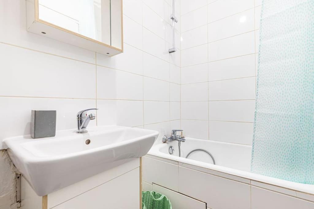 Tranquil Retreat Near Belleville Apartment