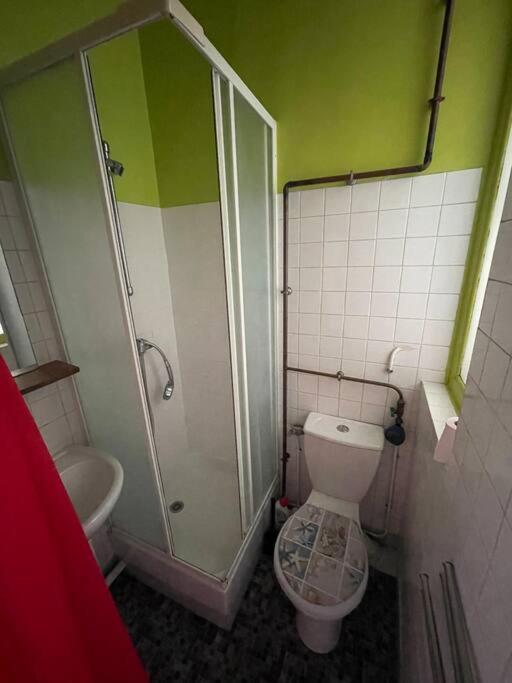 Studio Calme 20eme Apartment *