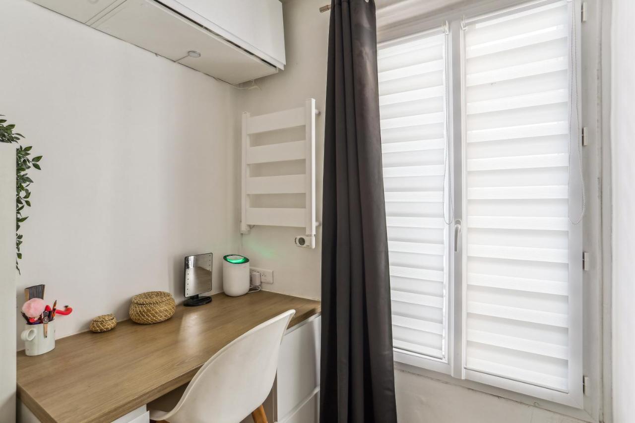 Small Comfortable Near Eiffel Tower Apartamento Paris