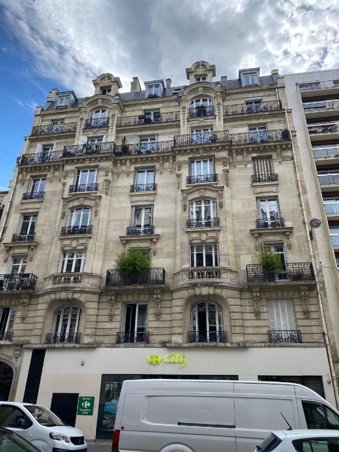 Sunny Paris