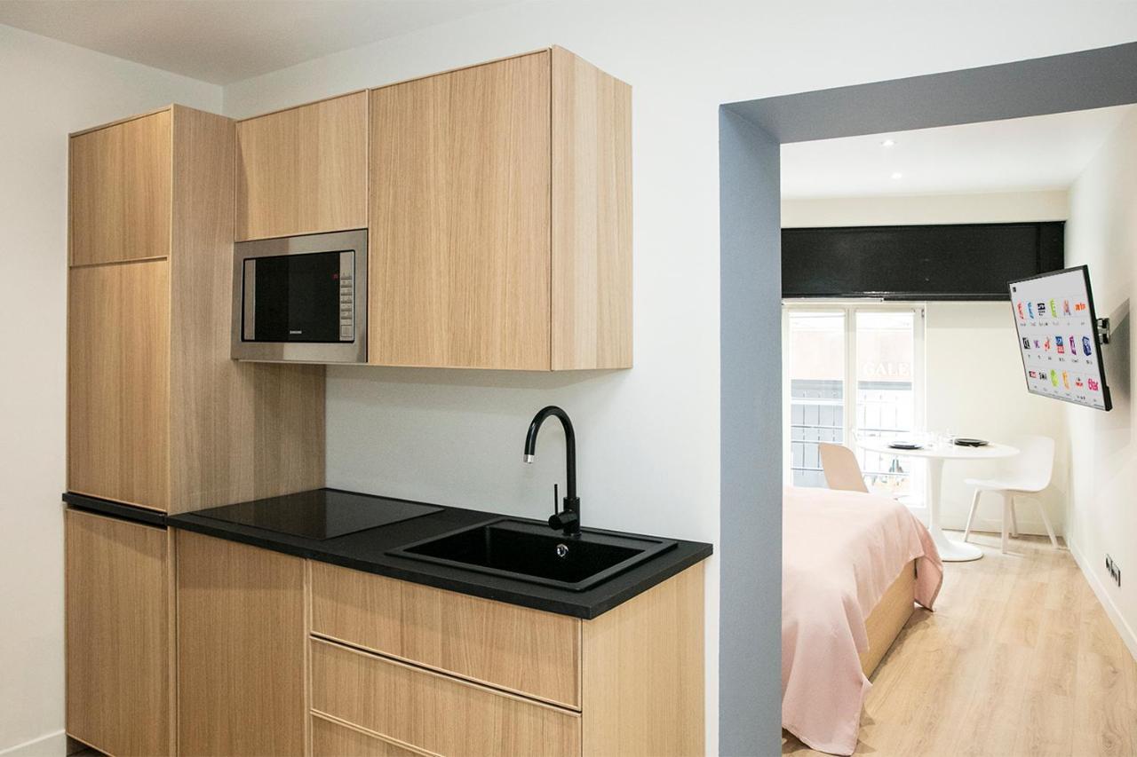 1 Opera - Modern Fully Furnished *