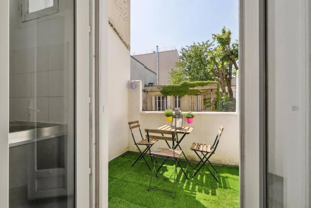Cosy Studio With Terrace Retreat - Mp52a Appartement Paris